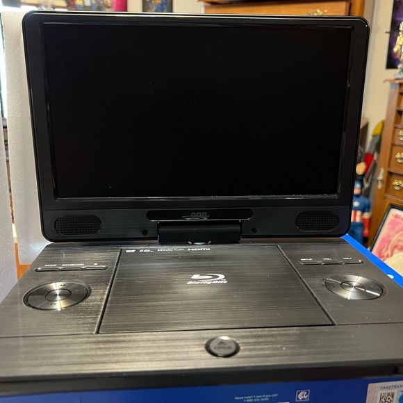 On Running Blue Portable DVD Player - Picture 2 of 3